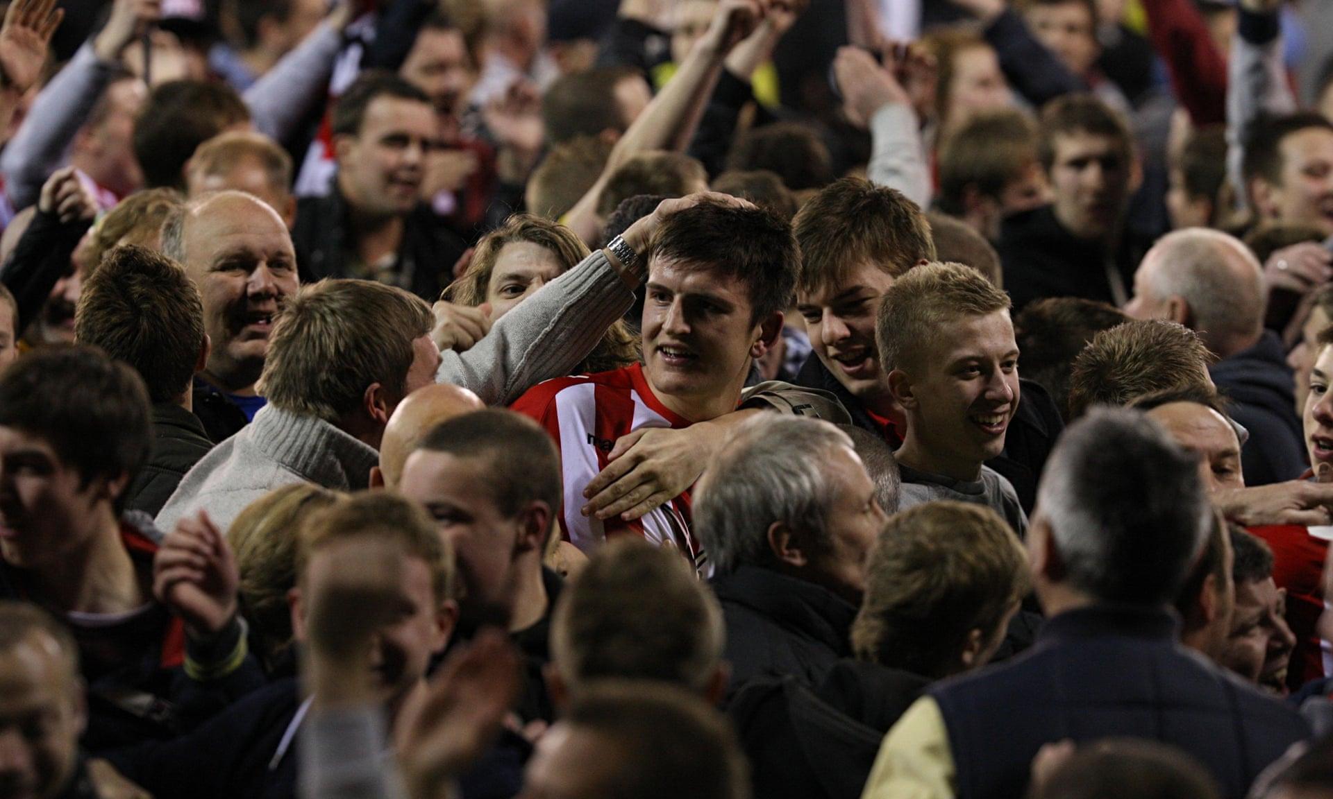 他推动了乒 他推动了乒