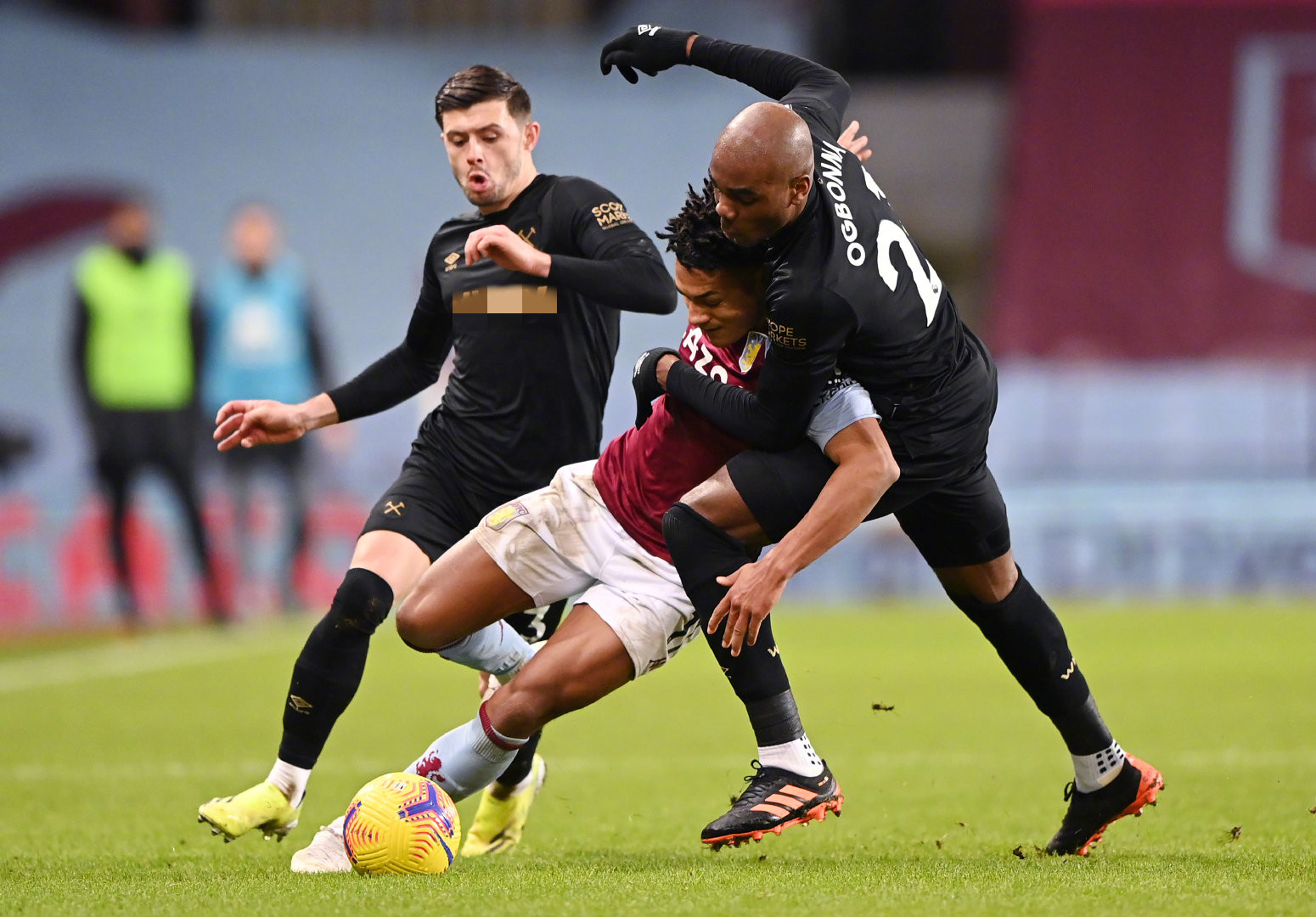 从台球杆挥 从台球杆挥