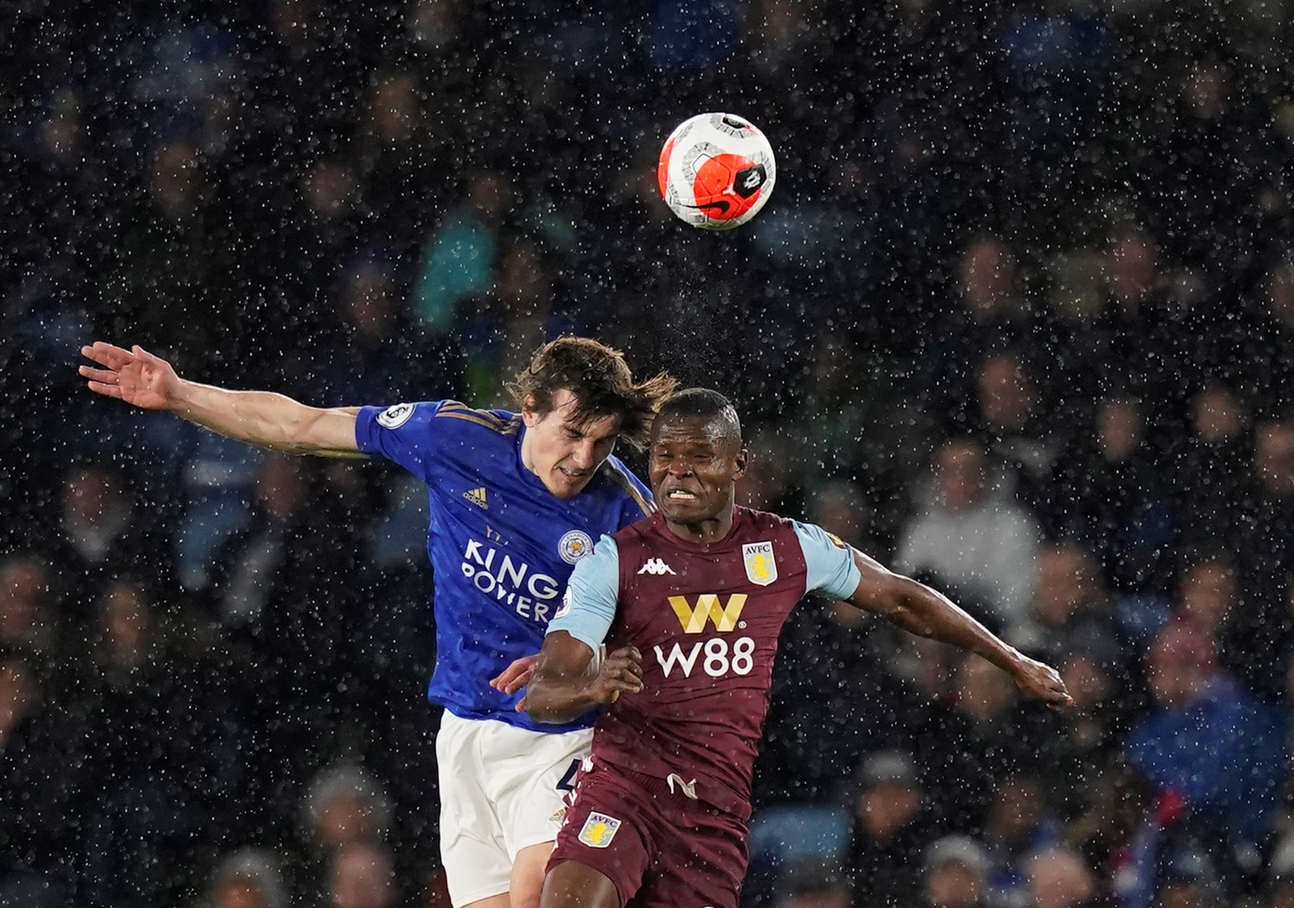 須在進攻和 須在進攻和